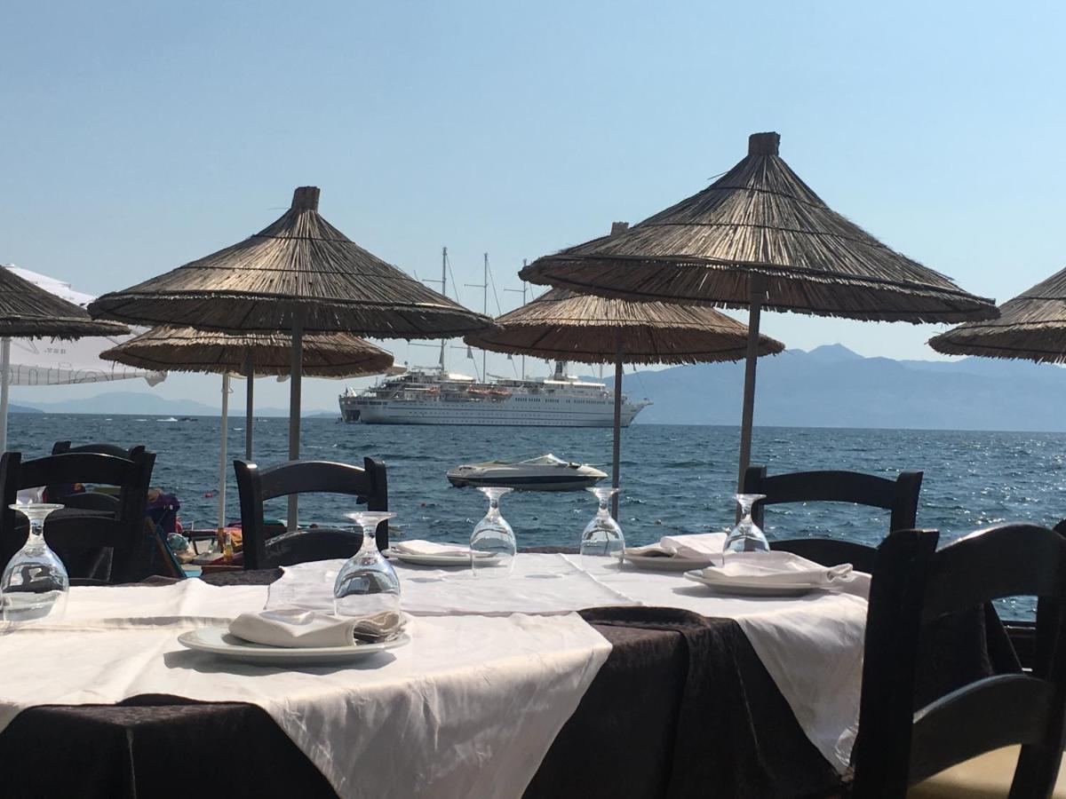 Royal King And Queen Apartment For Luxury Life Sarande Bagian luar foto